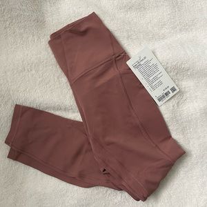 BNWT Lululemon align 25” w pockets size 4 in spiced chai